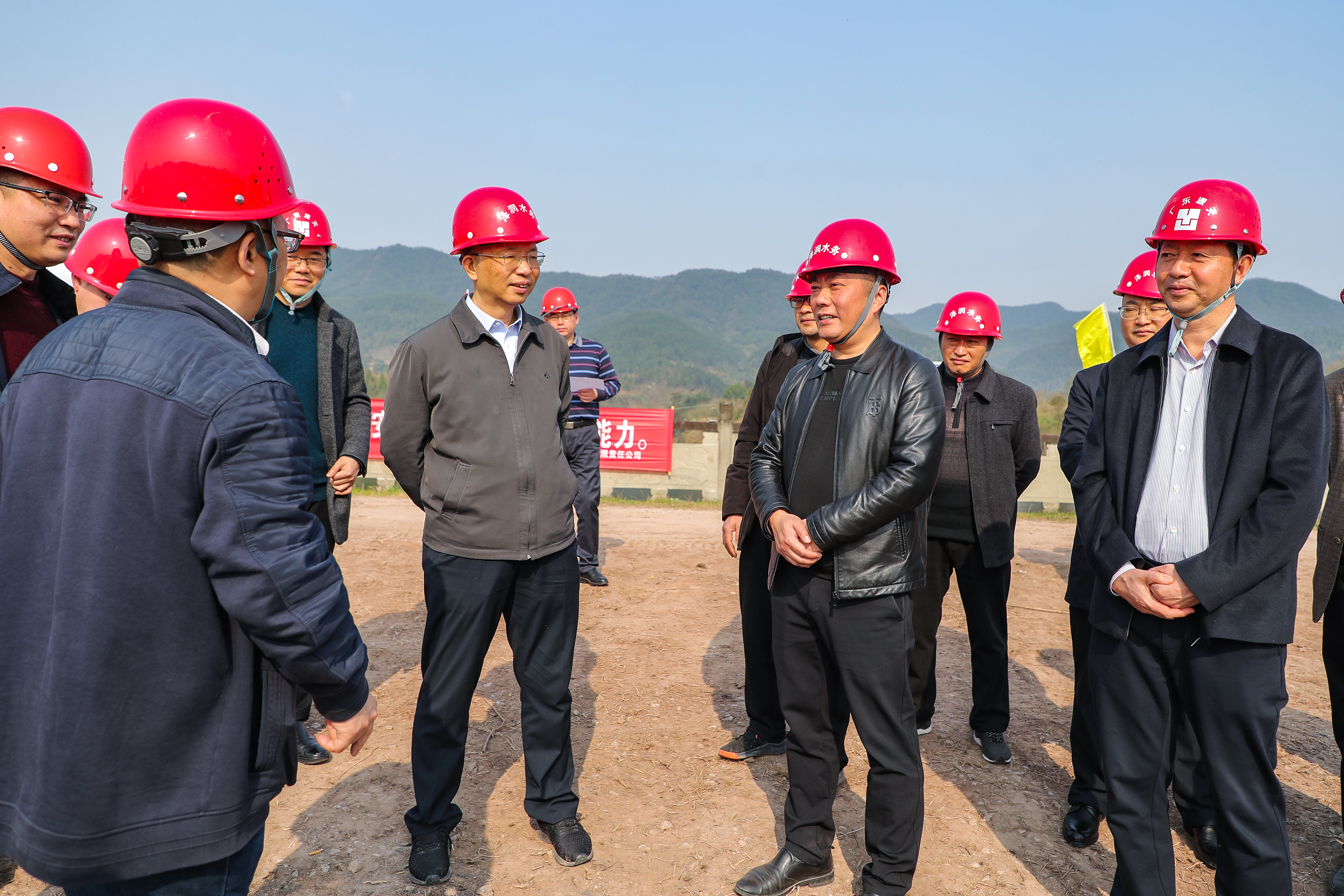 3月10日,局党组书记,局长张学锋调研忠县黄钦水库扩建工程